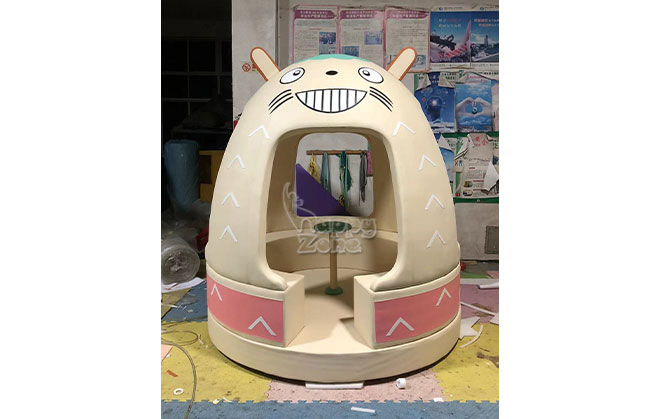 Customized Kids Carousel Merry Go Round Toy Soft Play Cute My Neighbor Totoro Shape Swivel Chair for Indoor Playground and Amusement Park