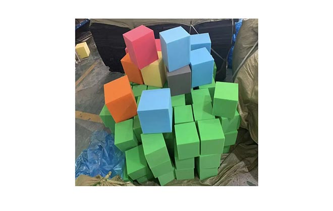 China Factory Direct Vacuum Packed High Density Trampoline Park Playground Foam Pit Cubes